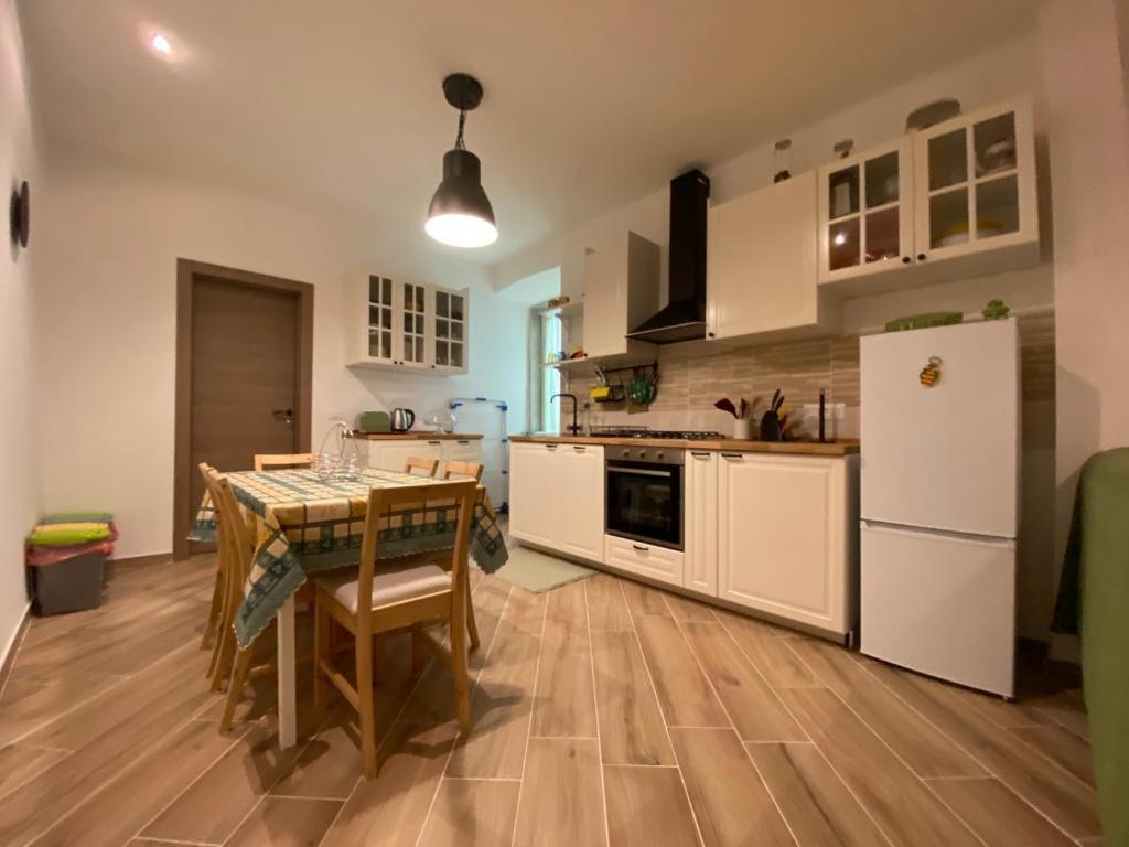 Casa Vacanze Nuanua Trieste Exterior foto
